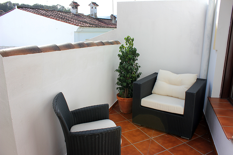 Terraza interna de uno de los apartamentos rurales